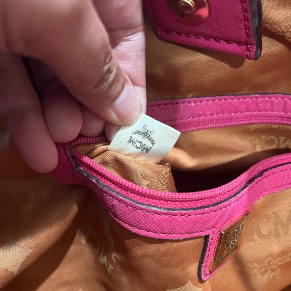 MCM COGNAC VISETOS WITH PINK LEATHER ACCENTS DRAWSTRING SHOULDER BAG - Picture 11 of 16